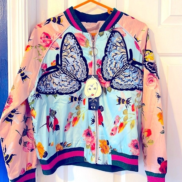 NWT Women’s Xiao Wei Silk Blue & Pink Embroidered Butterfly Bomber Jacket Size M - Picture 2 of 8